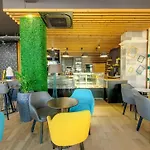 Maria Palace Complex