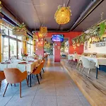 Maria Palace Complex