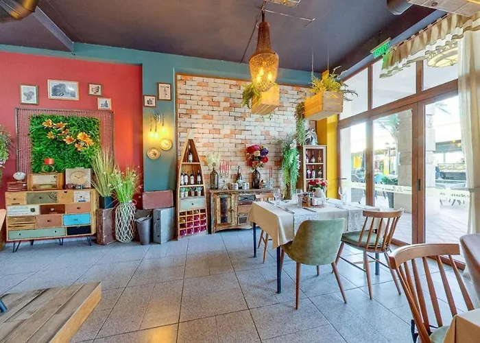 ホテル Maria Palace Complex *