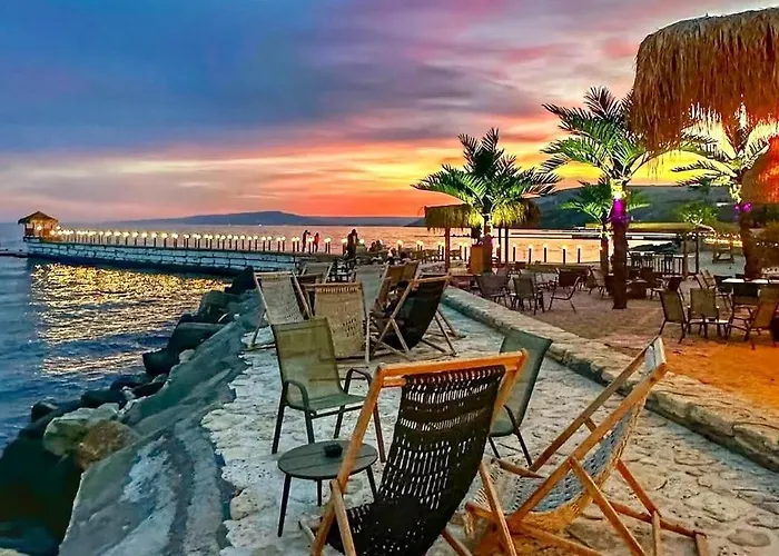 Maria Palace Complex *