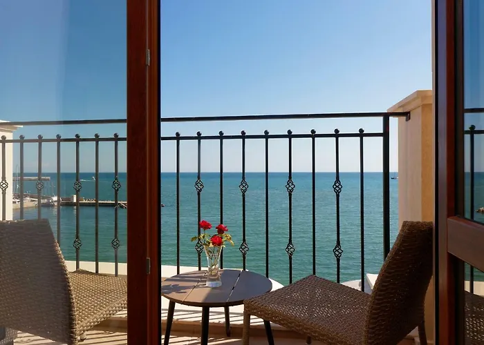 ホテル Maria Palace Complex